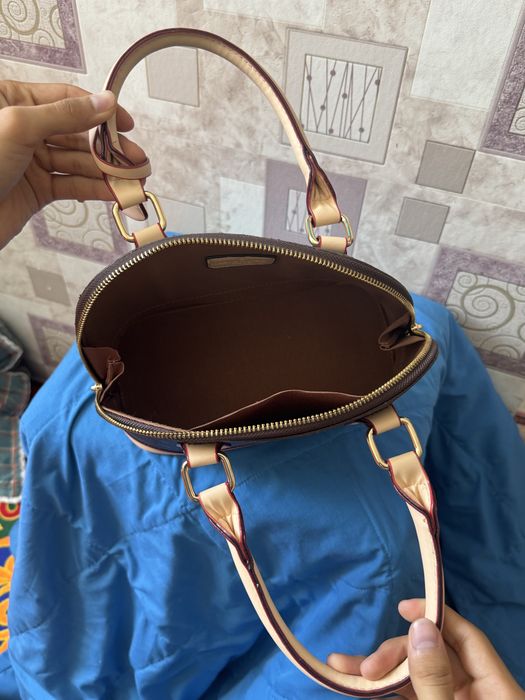 Сумкочка Louis Vuitton alma BB