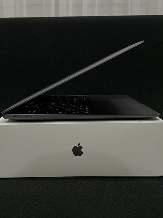 MacBook Air 13, M1
