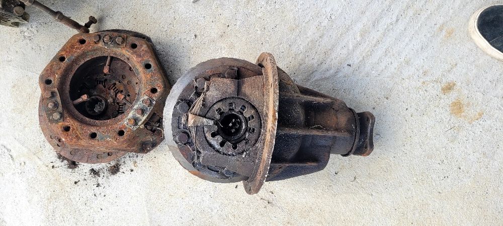 Diferențial/reductor punte spate 8/33 / Tv 14 Aro