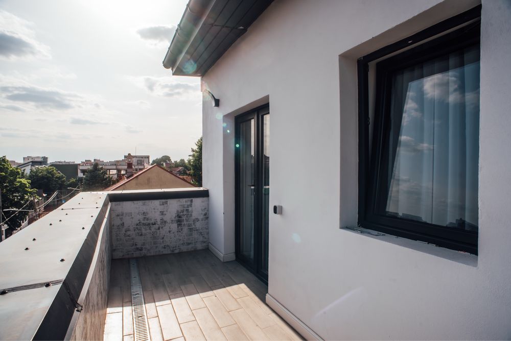 Inchiriez garaoniera zona centrala piata mare / calea bucuresti