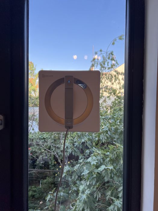 Inchriere aspirator cu injecție-extracție Karcher Puzzi 10/1