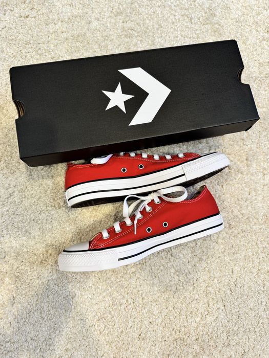Продам новые кеды Converse