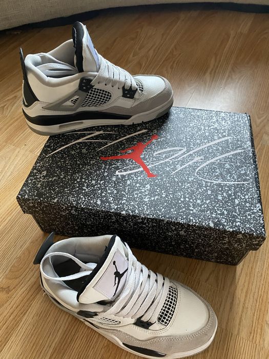 Jordan 4 Retro 'Military Black'