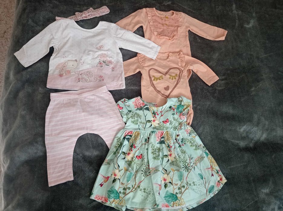 Лот бебешки дрешки