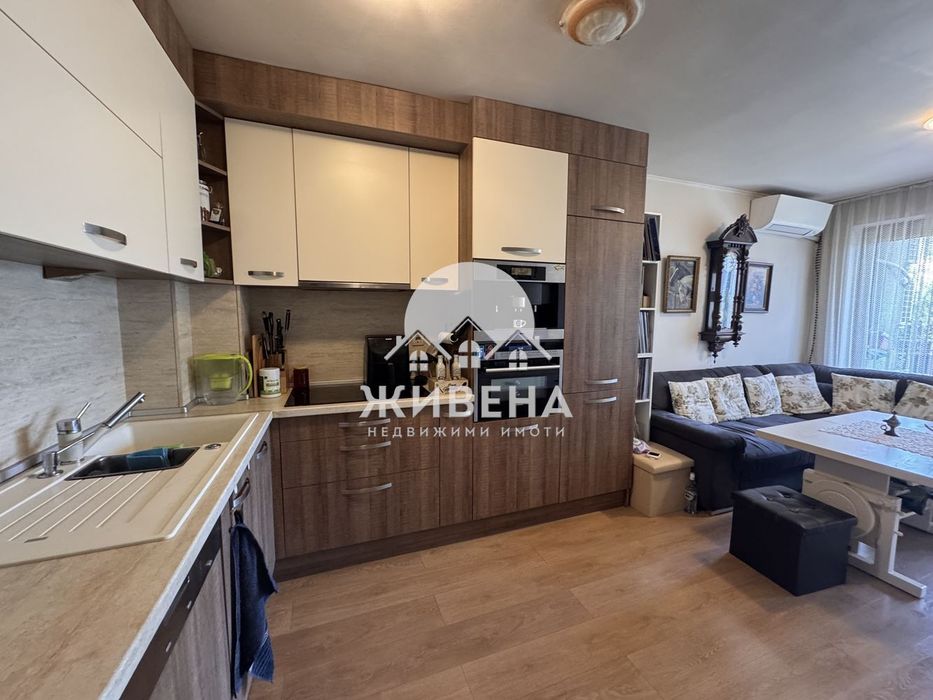 Продава обзаведен 3-стаен апартамент, м-т Сотира