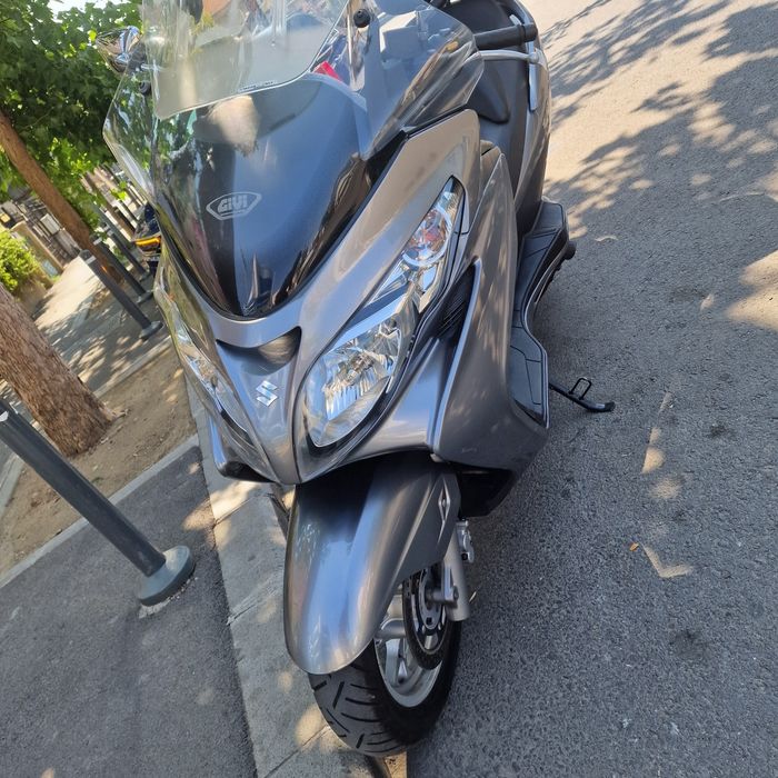 Suzuki burgman an.400 K8
