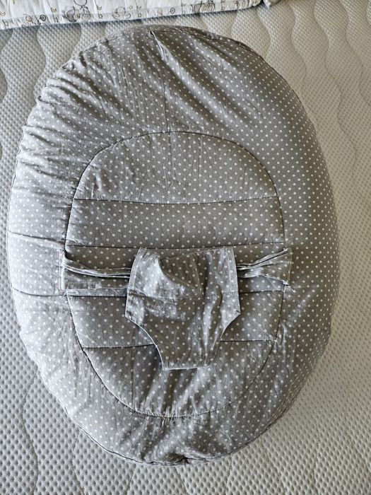 Бебешко гнездо и възглавница за бременни/кърмене