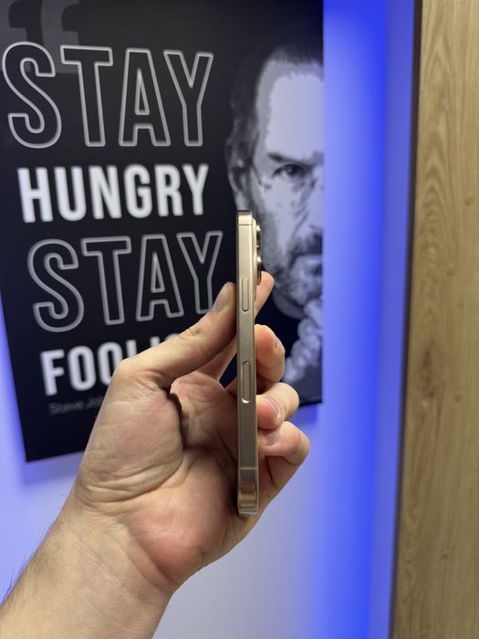 Apple iPhone 16 Pro  ,DesertTitanium  ,128 gb , Excelent