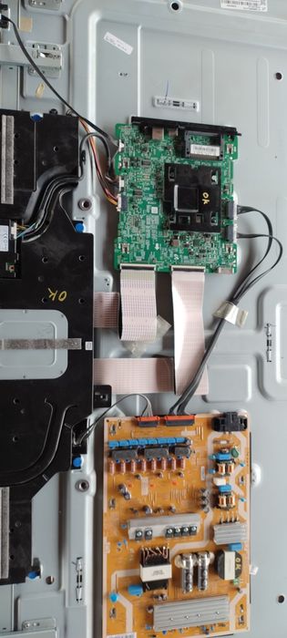 televizorul Samsung pentru piese, ecran defect