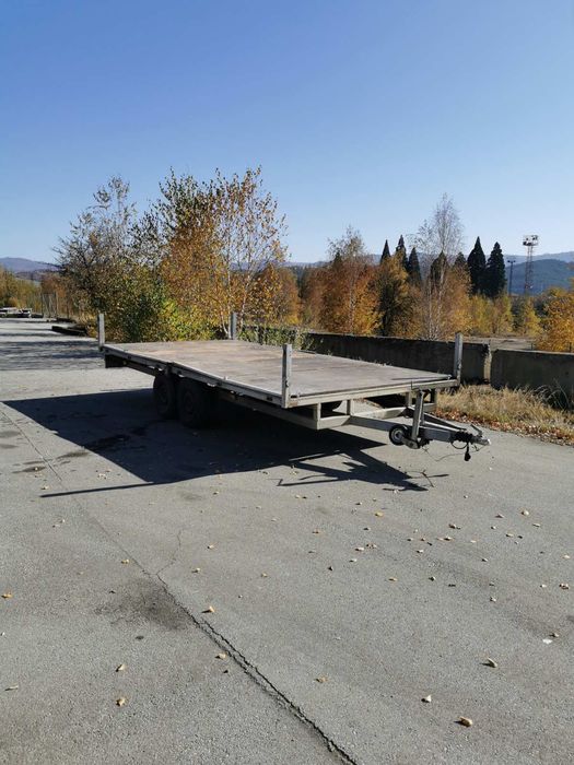 Ремарке, платформа, Knott