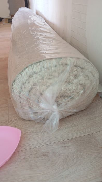 Продам ковер чистый с химчистки травка