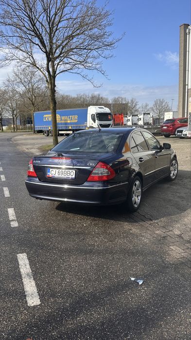 Vând mercedes E220 W211 Face lift