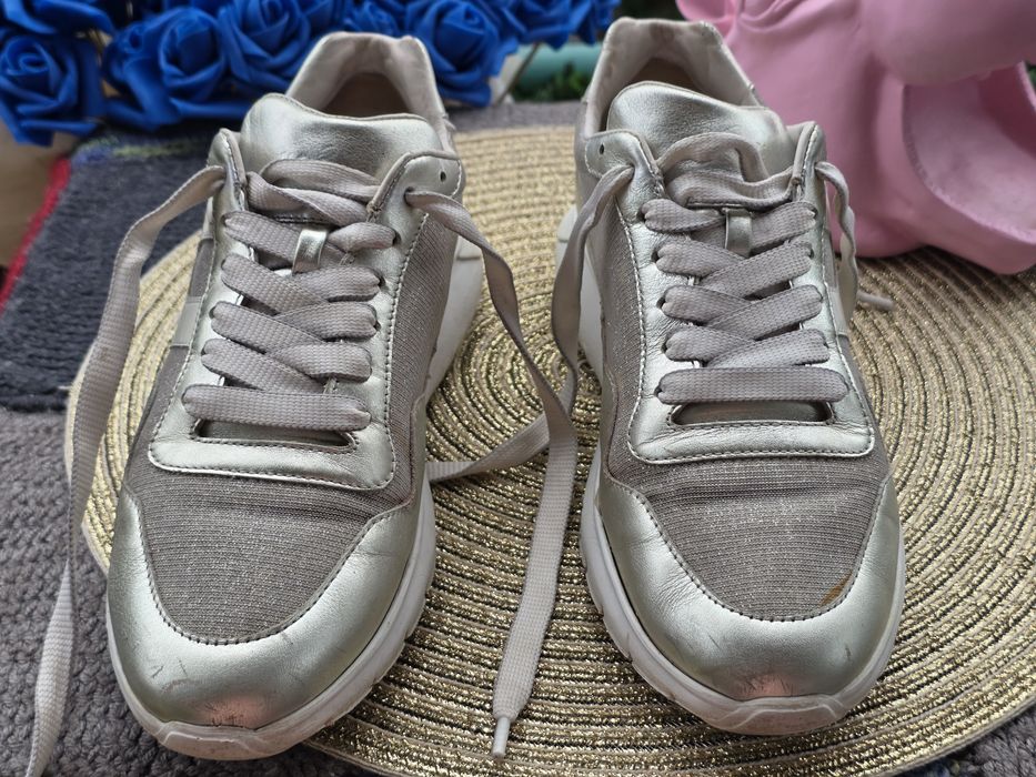 Hogan сребристи кецове N37, 5