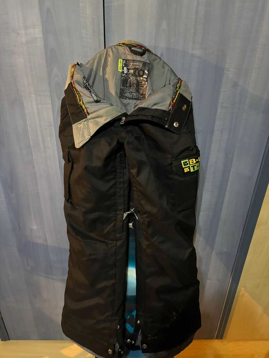 Pantaloni Snowboard/Schi BURTON & SALEWA – Mărimi S / L / XL