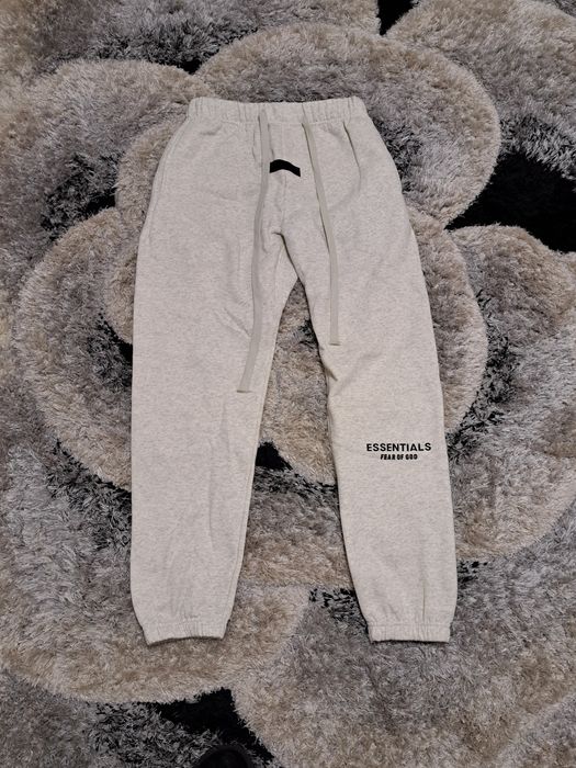 Pantaloni Essentials Fear of God Oatmeal/Gri