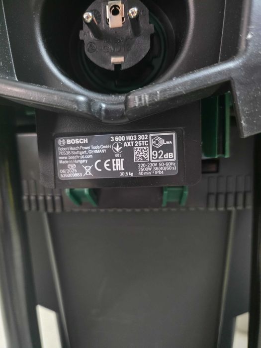 Bosch AXT 25 TC tocator de gradina electric 230 V | 2500 W