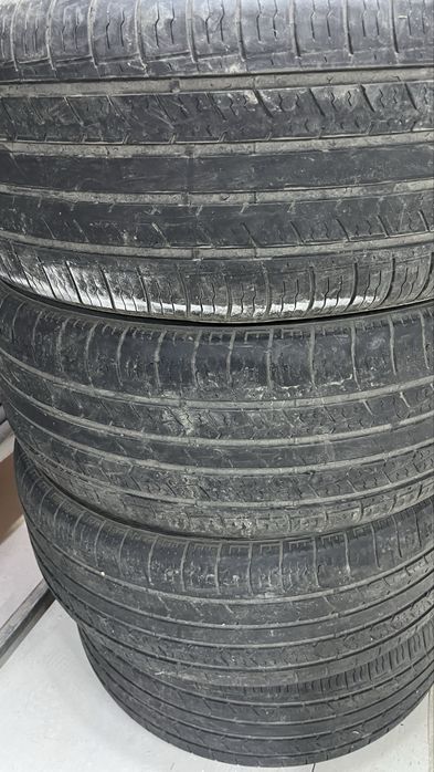 Продам 4 резины 285/50/20