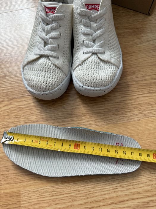 Tenisi Camper Pantofi sport slip-on Peu Touring  marimea 28 albi