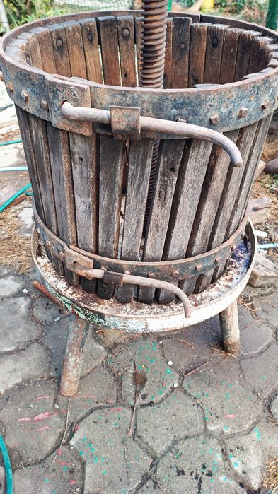 Teasc și zdrobitor vechi