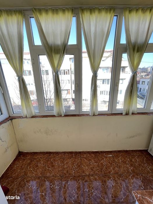 Vand apartament 3 camere Cernavoda