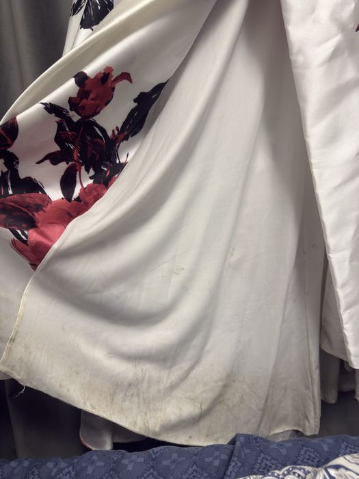 Rochie de LUX cu trena, cumparata din Turcia