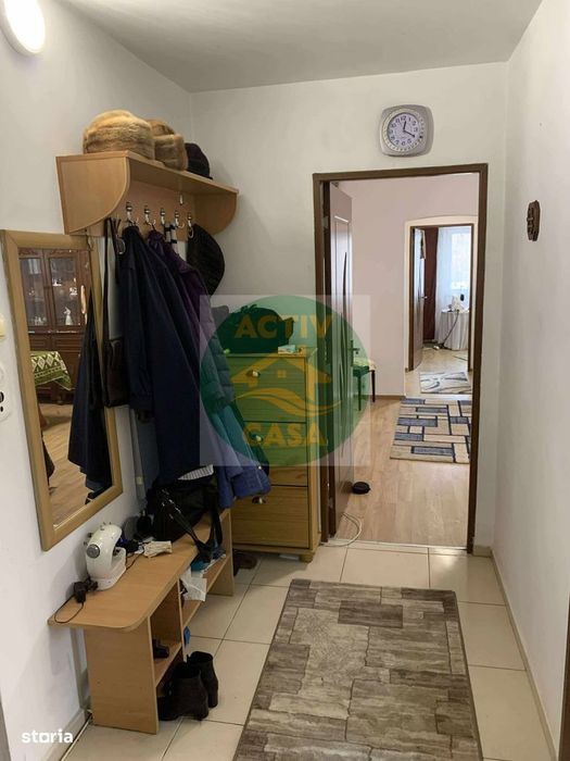 Apartament 3 camere, zona E.Teodoroiu, etaj intermediar