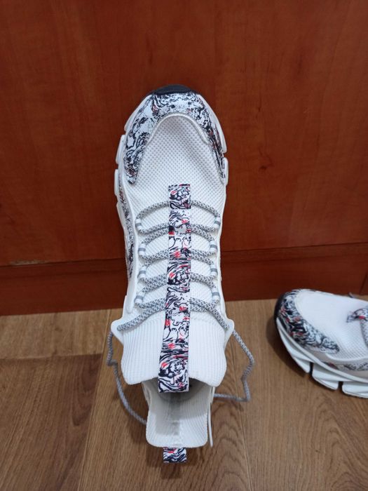 Маратонки. 43 номер