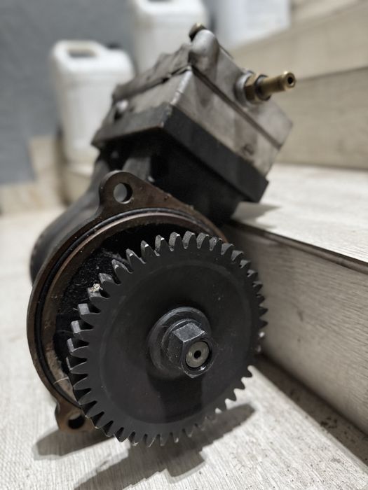 Daf Renault компрессор.