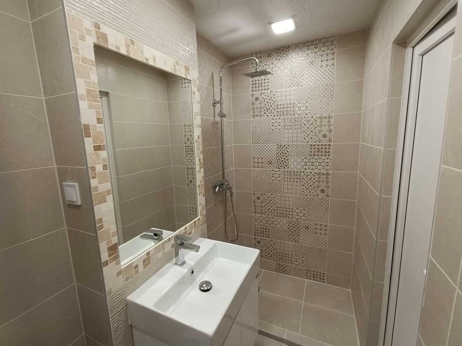 Продава се Двустаен апартамент в Варна, Център - 61 кв.м за 1421 €/кв.м - Снимка #13