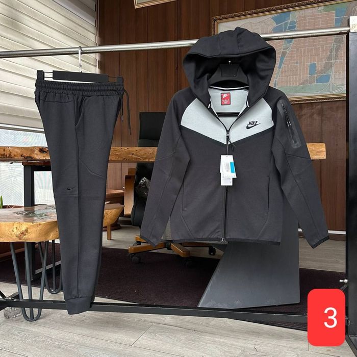 Trening unisex de la 8 ani la xs