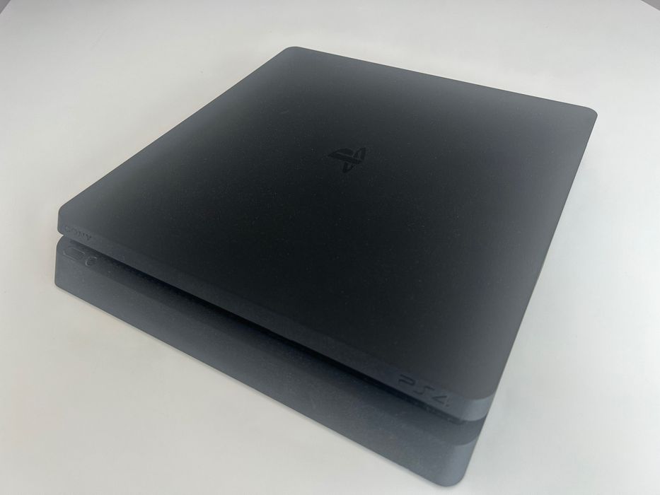 Sony Play Station 4 Slim