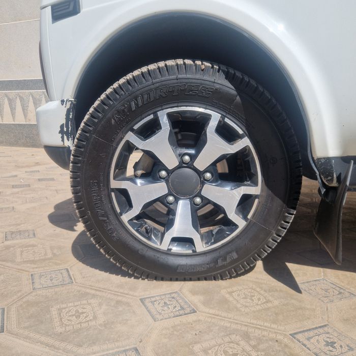 Niva urban sotiladi 120 mln 2019 yil