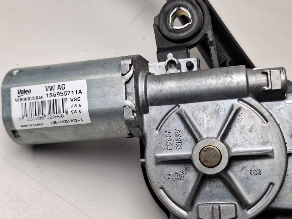 моторчето за задна чистачка  VW, UP, POLO, GOLF