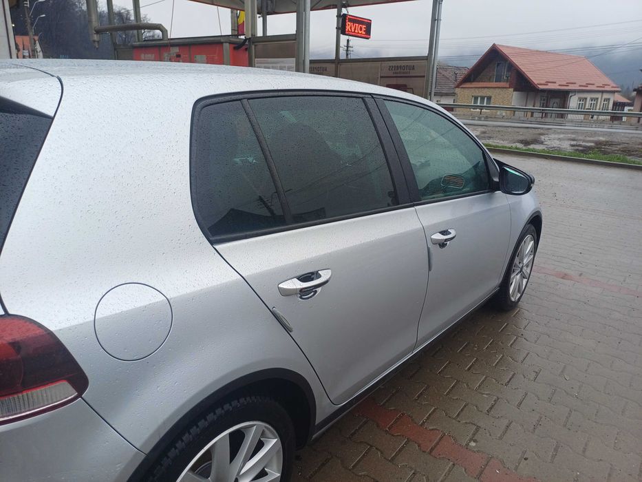 De vanzare autoturism