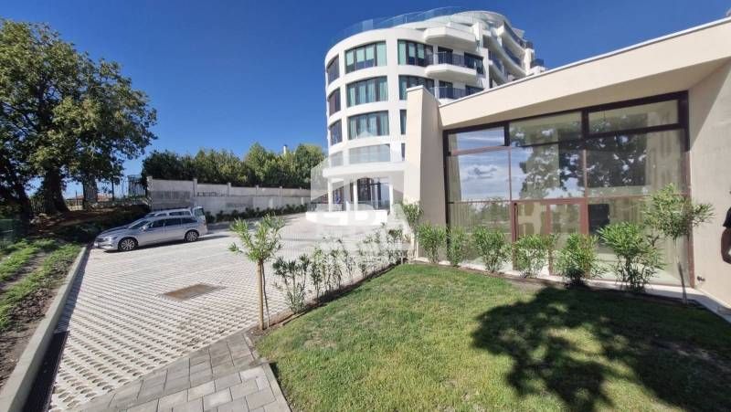 Четиристаен апартамент на две нива от тип „TOWN HOUSE" за продажба в л