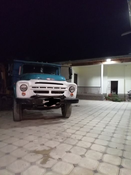 Zil 130 holati yaxshi rama butun