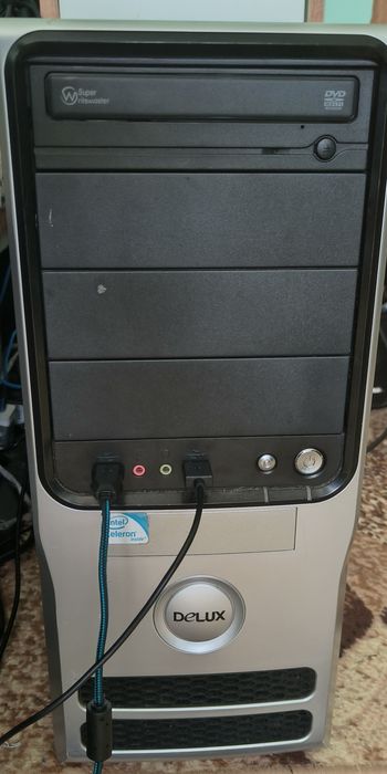 Vândi PC i7  gen 4 cu 16gb