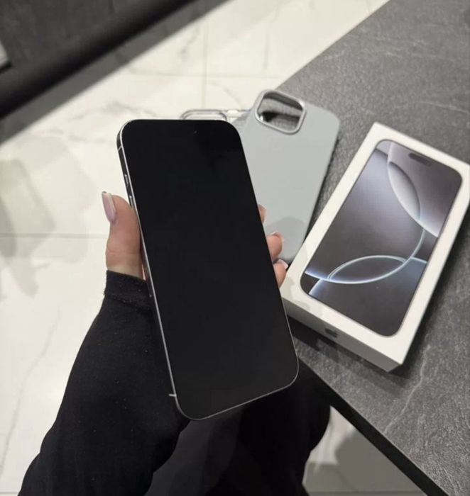 Айфон 16 Pro на 256гб