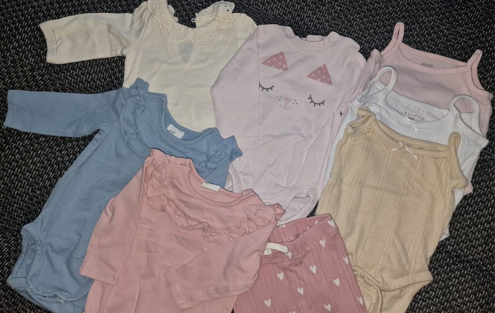 Лот бебешки дрешки за момиче размер 0-3 месеца