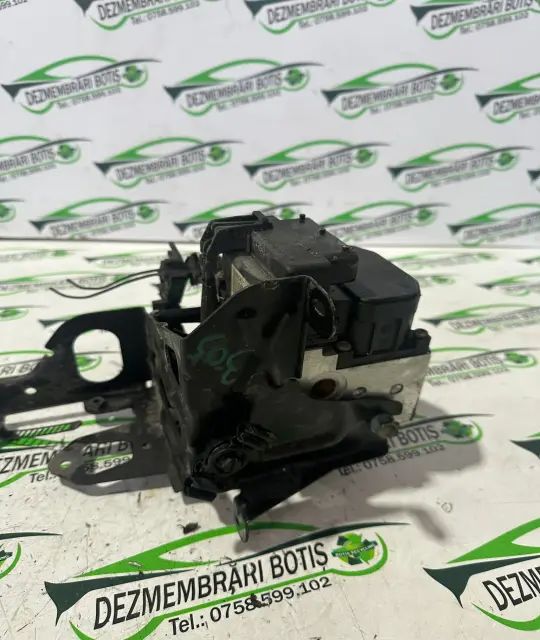 Pompa ABS 0 273 004 282 Audi A4 1999 1.6 MT (101 hp)
