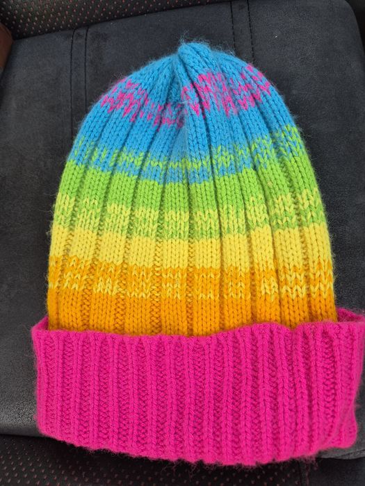 Шарена/ многоцветна шапка