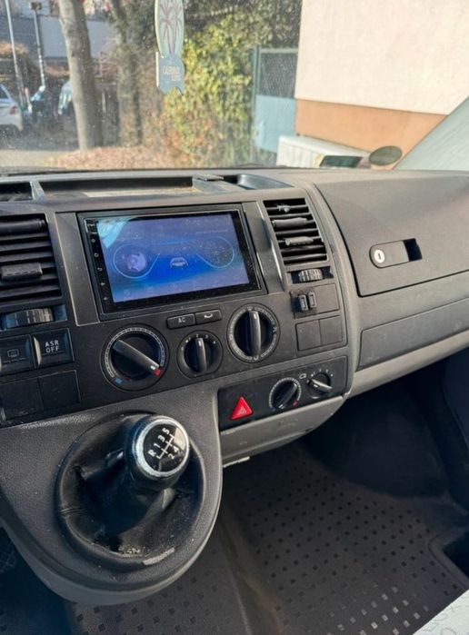 Продавам VW t5 2006