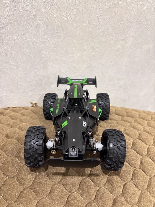 радиоуправляемая машина