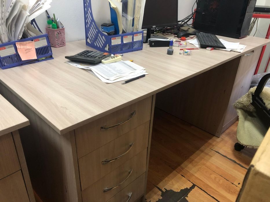 Письменный столы