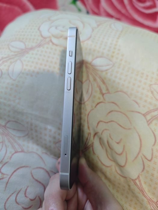 Продам Aplle iphone 13