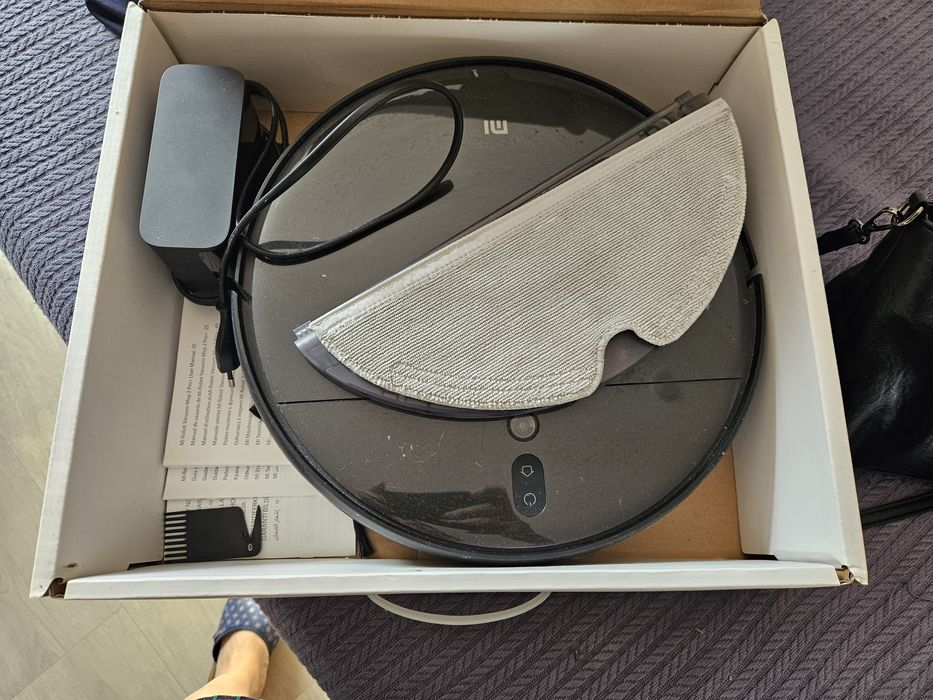 Продам робот пылесос