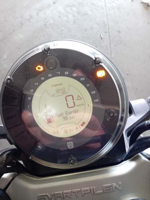 Motor husqvarna svartpilen 401