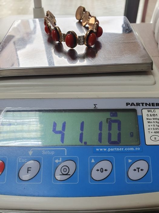 Brățară din aur de 14K cu diamante și coral roșu – 20 cm – 41,10 g