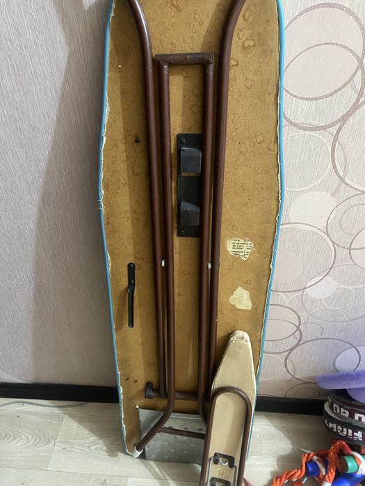 Продам гладильную доску, С годов СССР. Добротный металл