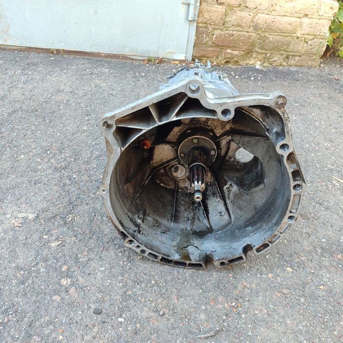 Продам МКПП БМВ е39